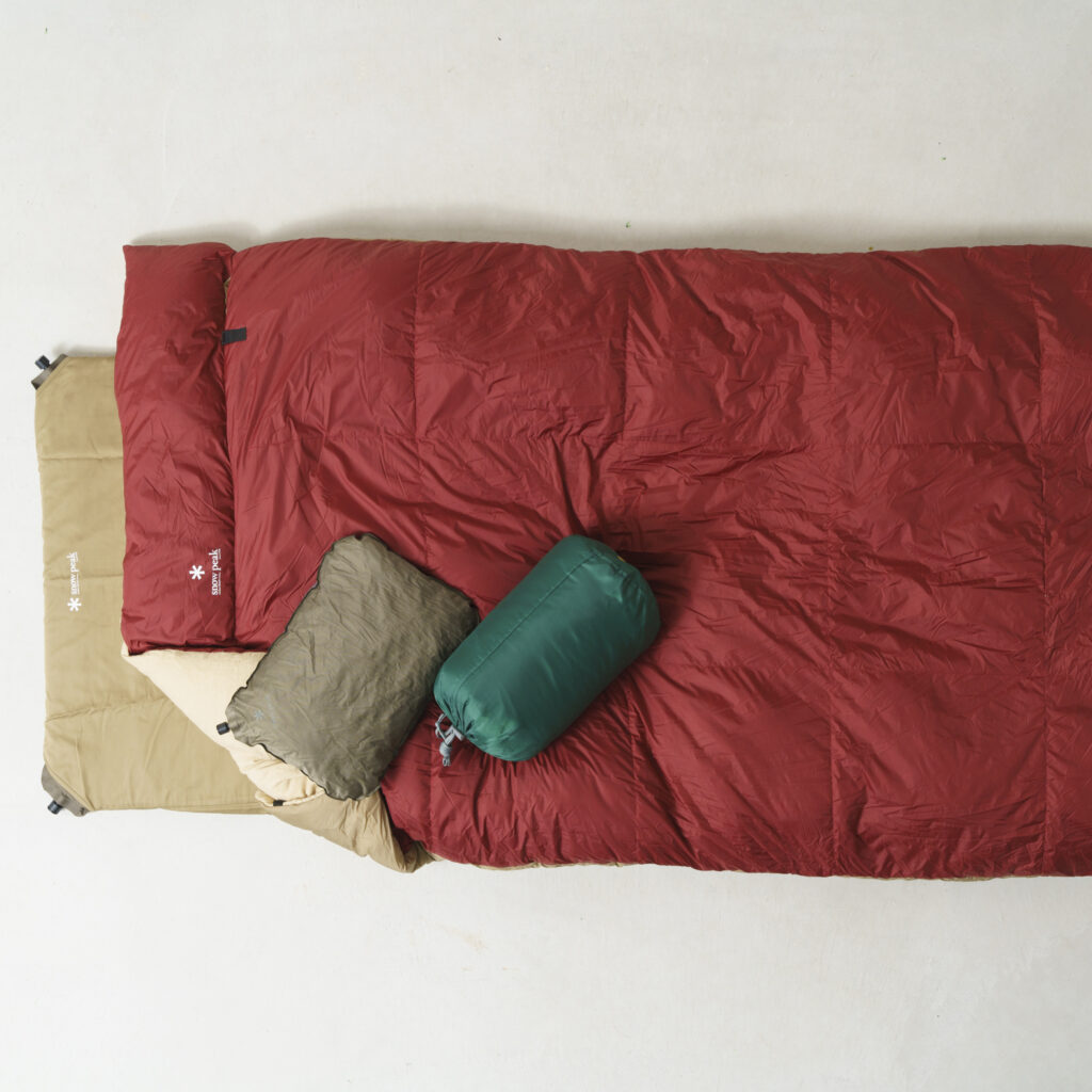 Snow Peak Ofuton Sleeping Bag -Red-Wide